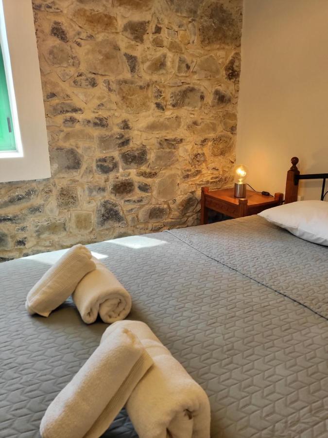 Theplatres.Nest Villa Eksteriør bilde
